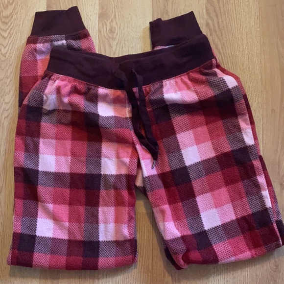 Live Live Dream fleece pajama bottoms. - Picture 3 of 4